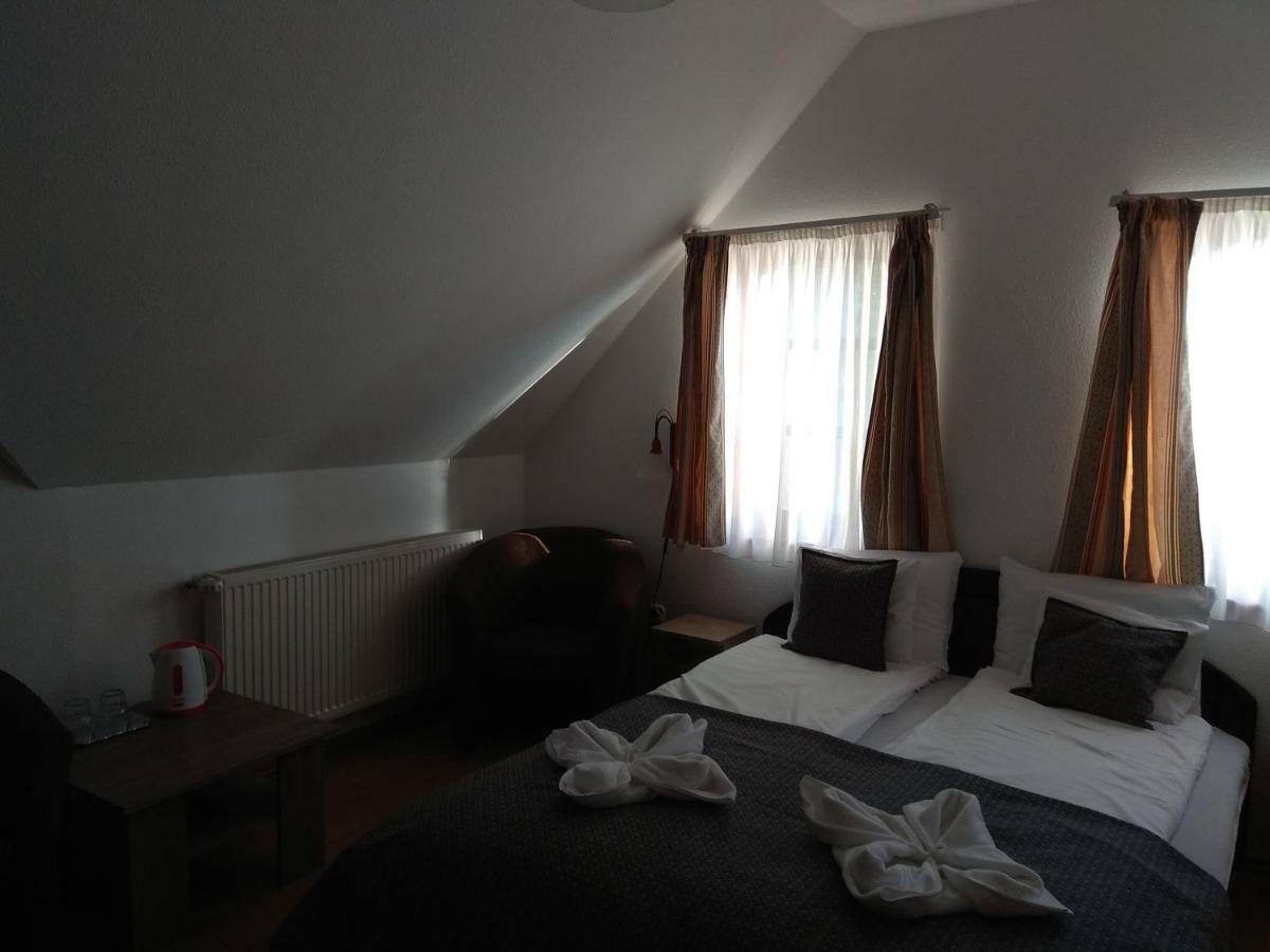 Nadas Panzio Tiszafüred Extérieur photo